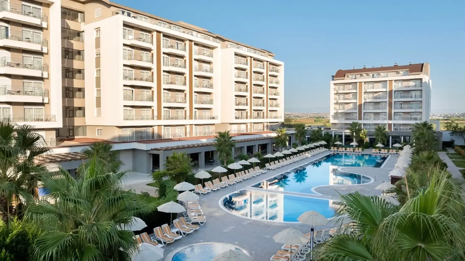Greenwood-Suites-Resort-transfer.webp
