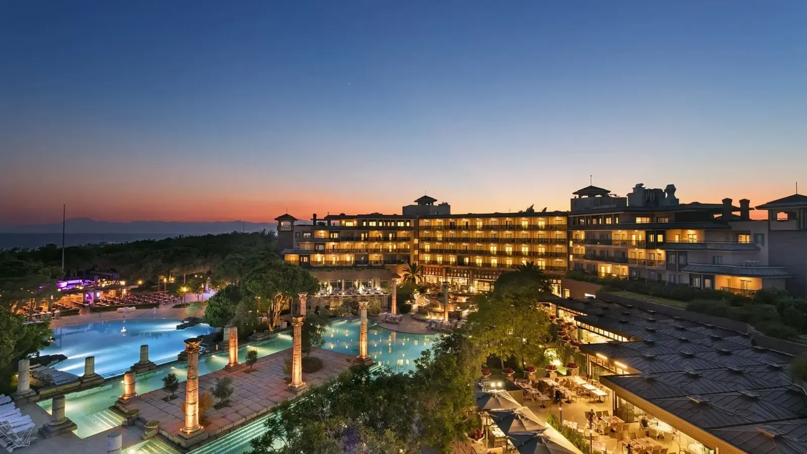 Xanadu-Resort-Hotel-transfer.webp