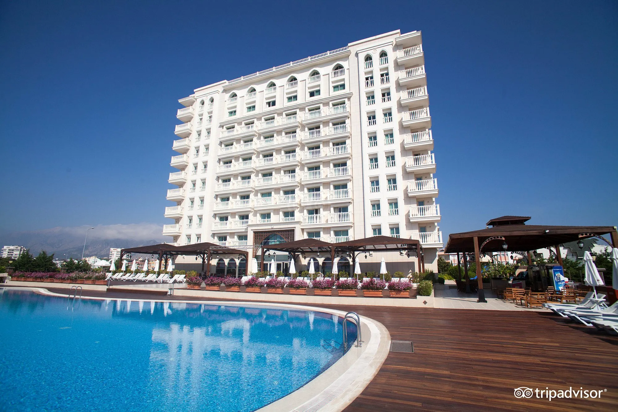 crown-plaza-antalya-transfer.webp