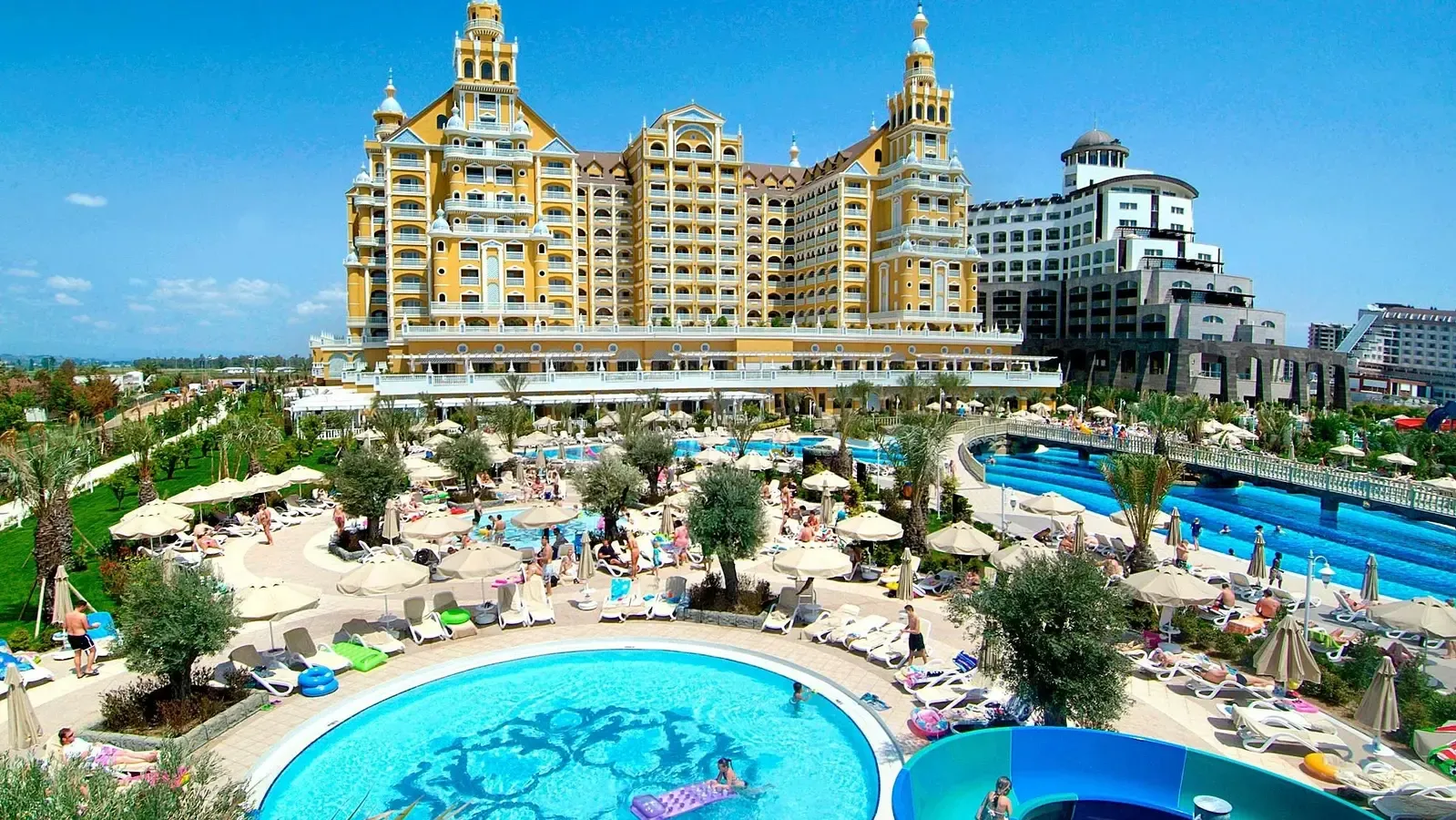 royal-holiday-palace-transfer.webp