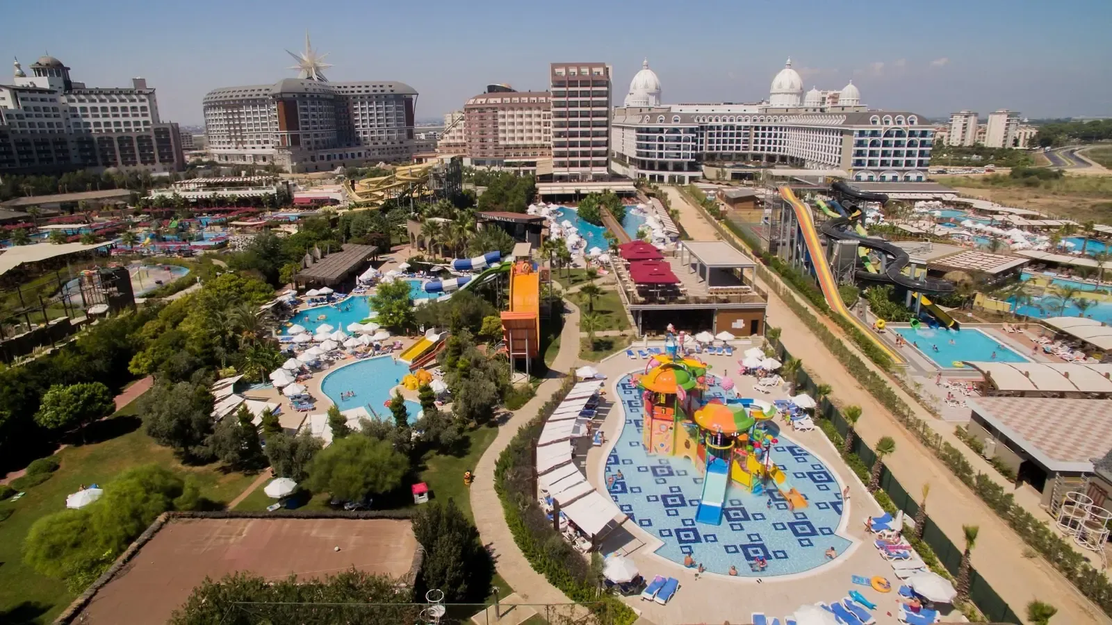 saturn-palace-resort-hotel-transfer.webp