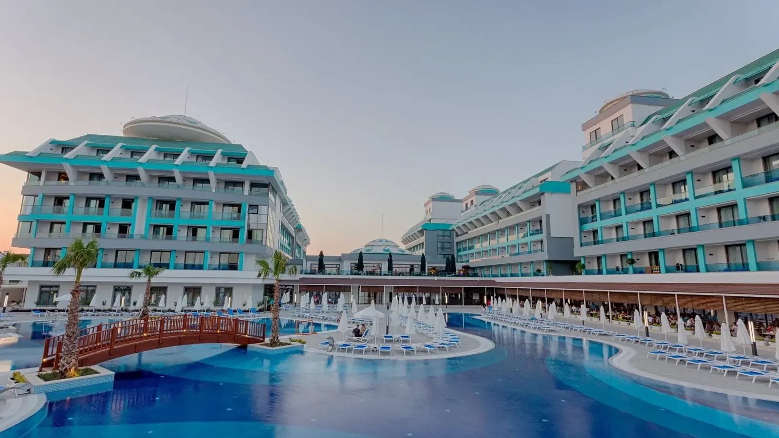 sensitive-premium-resort-spa-transfer.webp