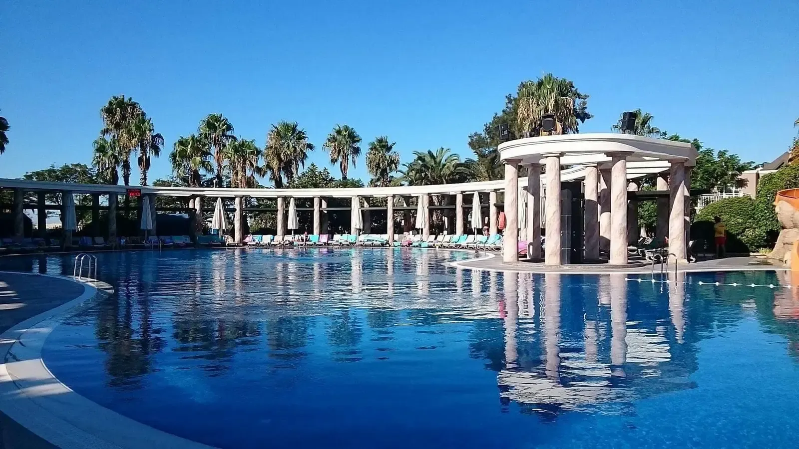 tui-magic-life-belek-transfer.webp